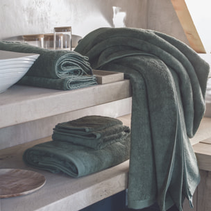 Drap de douche uni en coton peigné biologique, ESSENTIEL, Vert Maquis