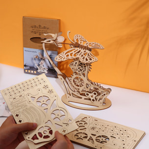 Modello in Legno 3D, design della Farfalla con movimento meccanico. 138 pezzi.