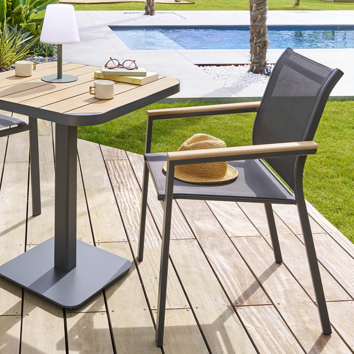 Fauteuil de jardin empilable "Essentia" graphite et acacia en aluminium traité en epoxy