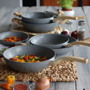 Poêle en aluminium effet pierre 24cm - tous feux CANNELLE