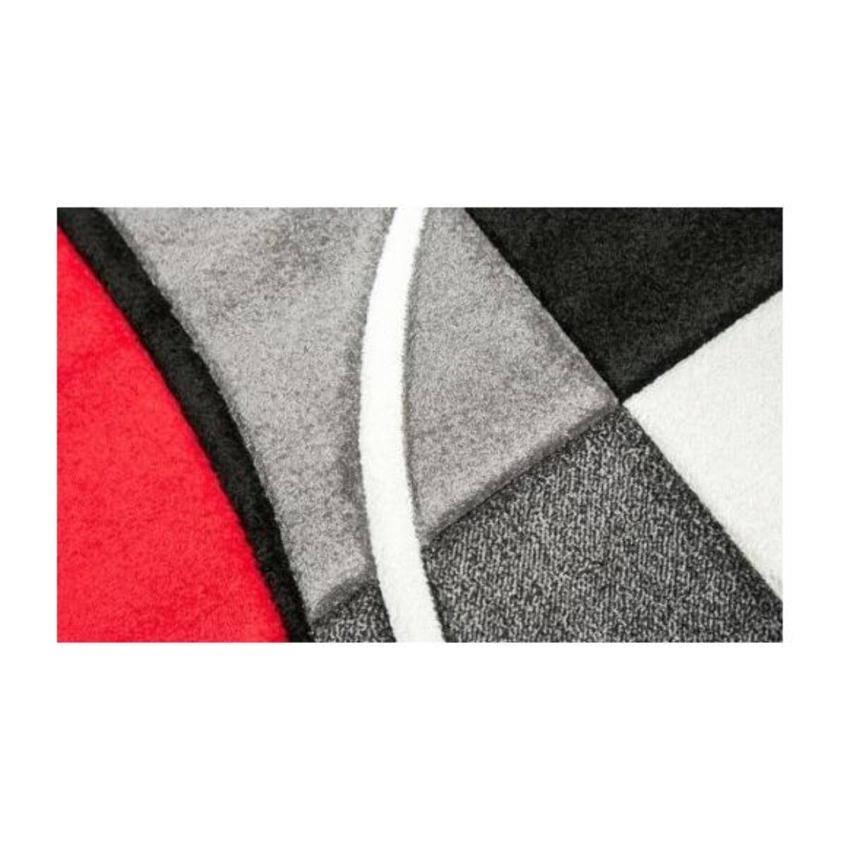 Tapis Tiho, parfaite harmonie entre courbes et angles droits