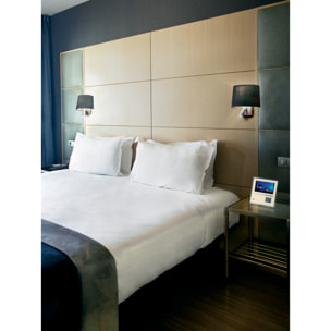 LEDS C4 Aplique Balmoral LED E27 2.2. |15W 3000K Níquel Satinado