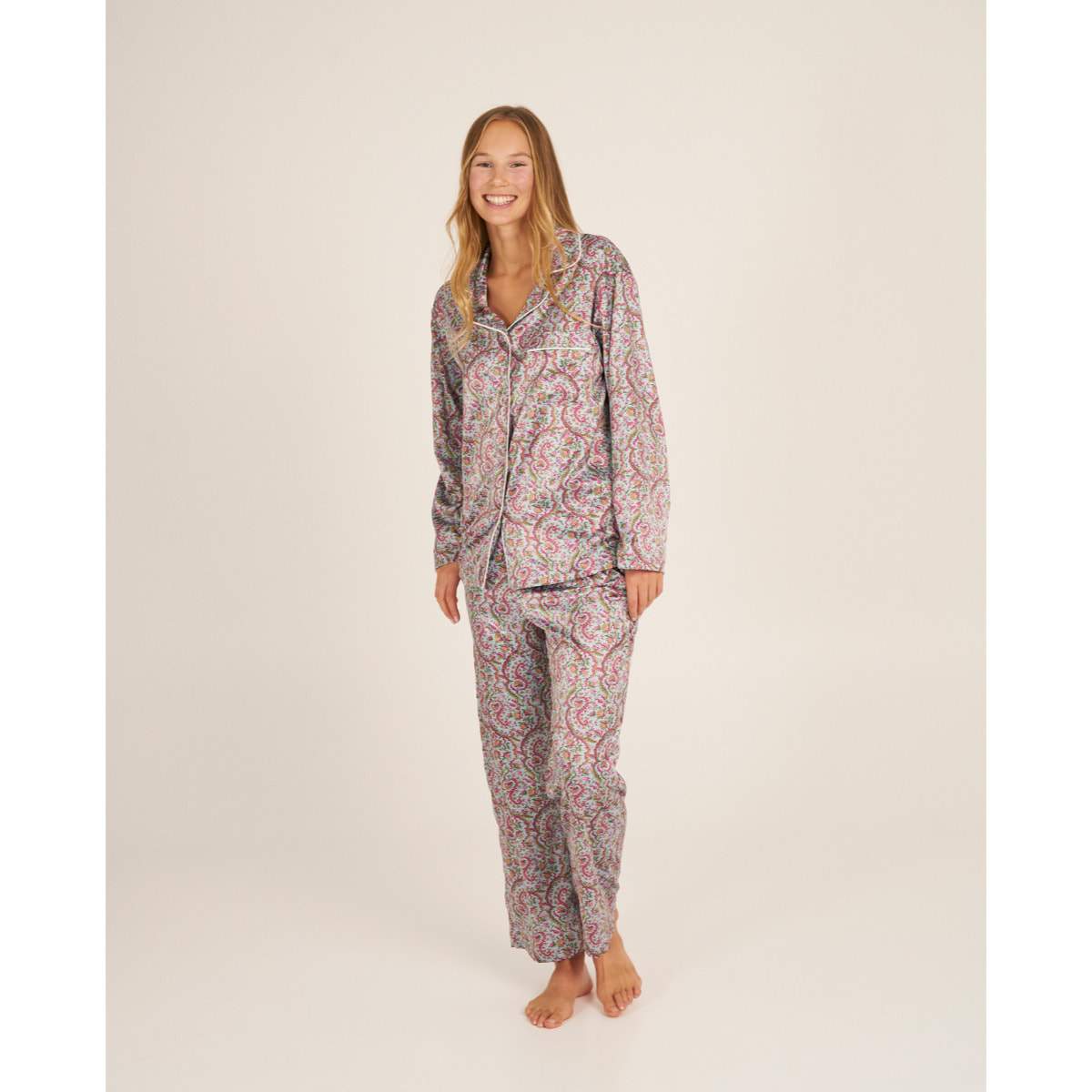 Camiseta de pijama de mujer estampada con cierre de botones