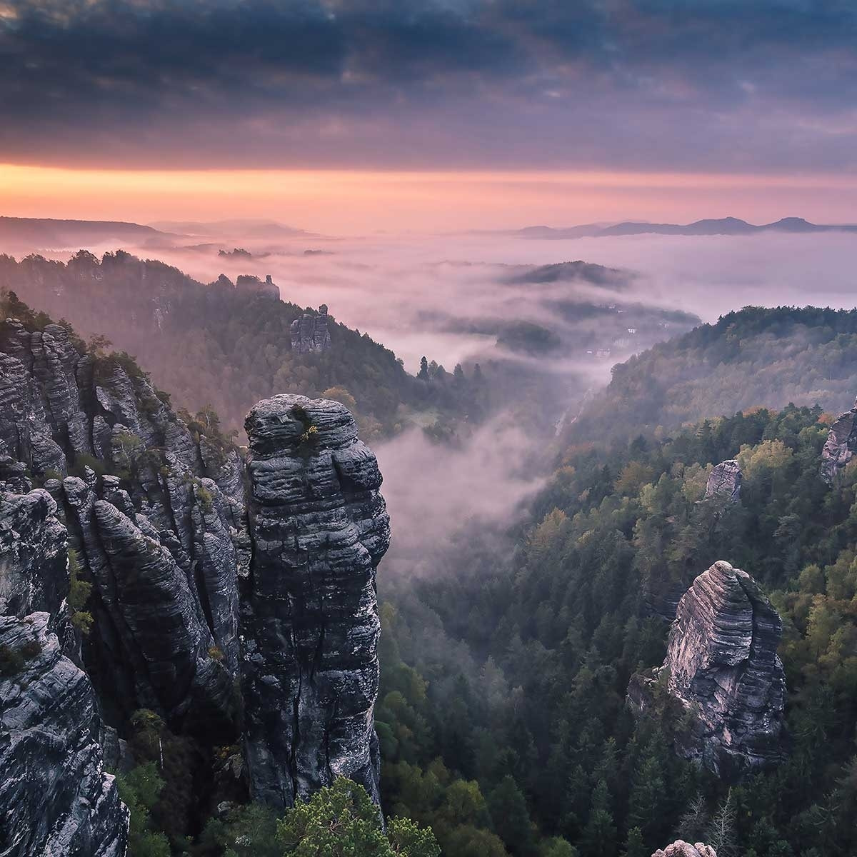 Affiche paysage sunrise on the rocks Affiche sous cadre noir