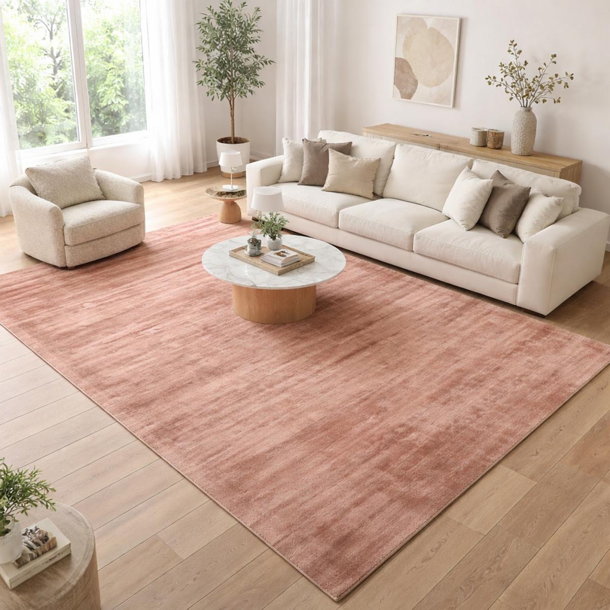 Tapis artisanal doux et soyeux tufté main en viscose