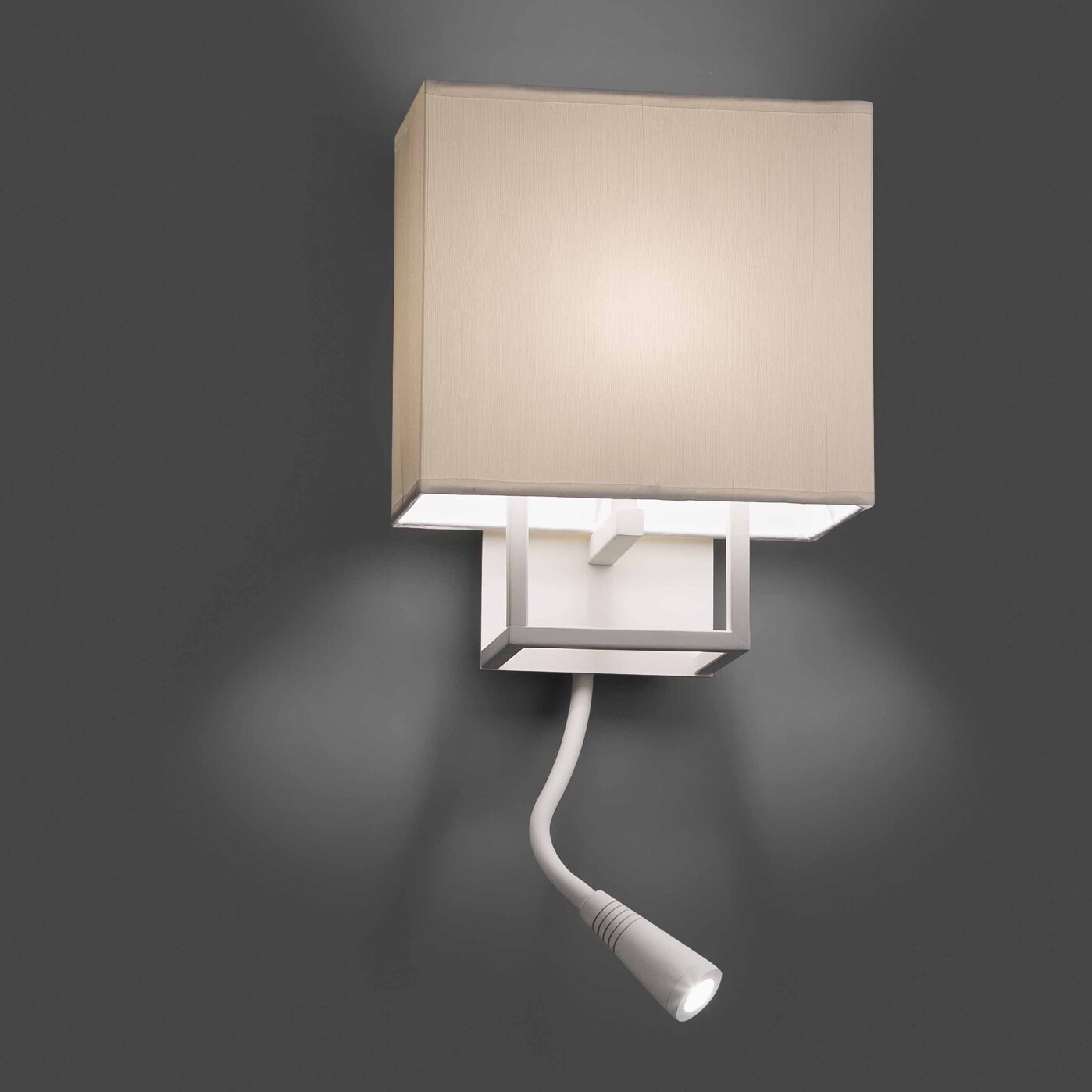 VESPER Lampe applique blanche avec lecteur LED