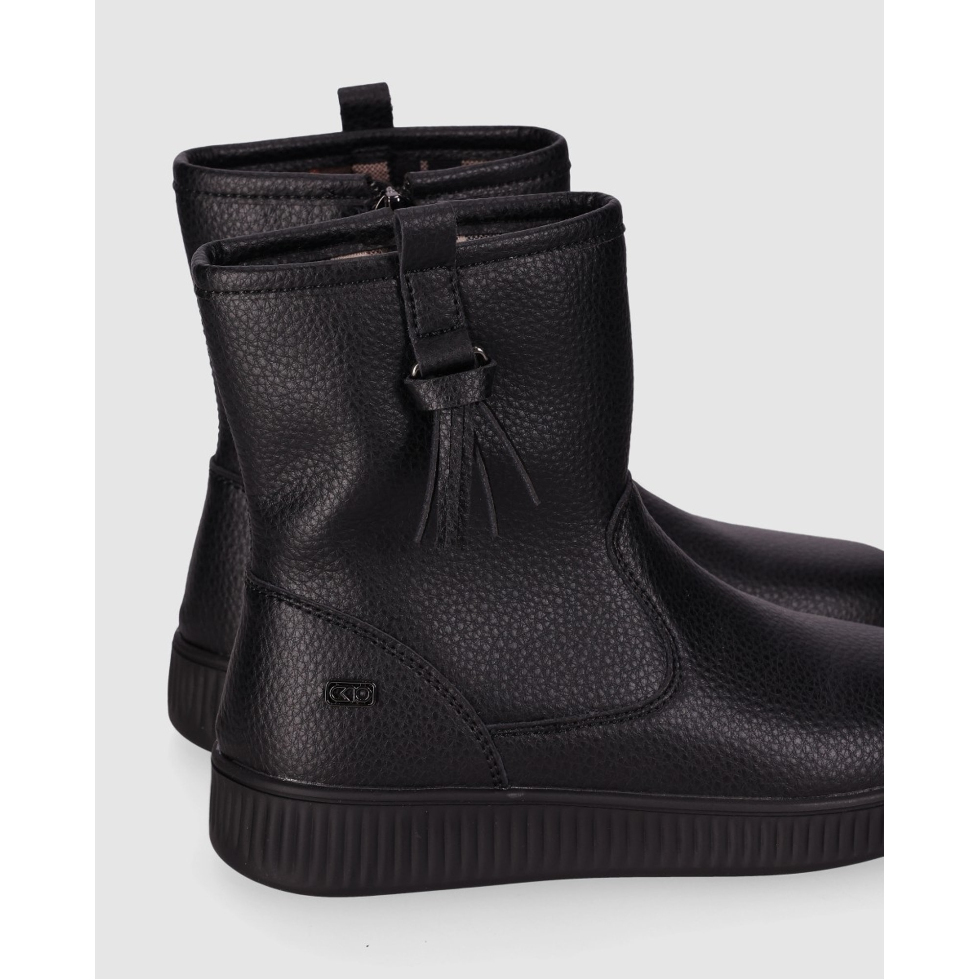 Botines de Piel - Negro - Tacón: Bajo