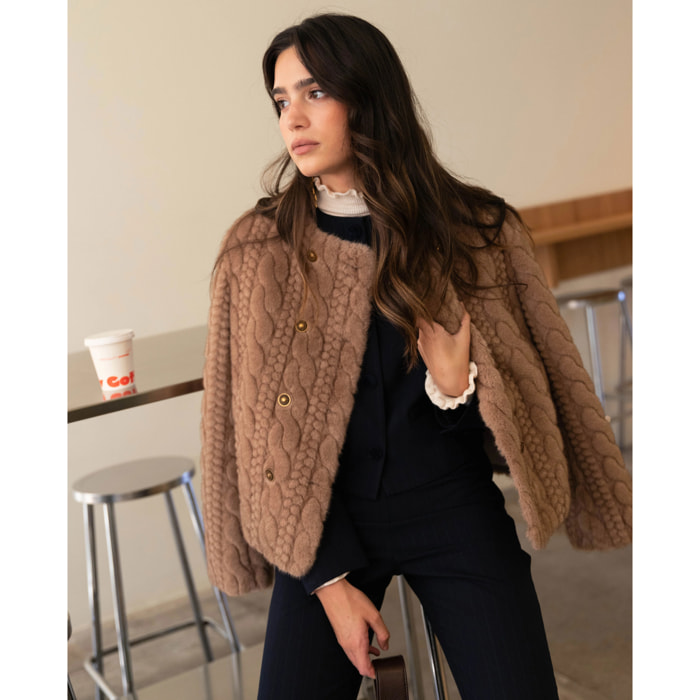 Chaqueta corta de pelo con doble abotonadura de mujer