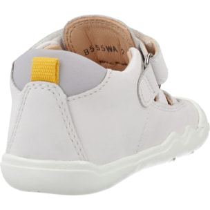 Sandalias Niño de la marca GEOX  modelo B STEPPIEUP BOY BLANCO