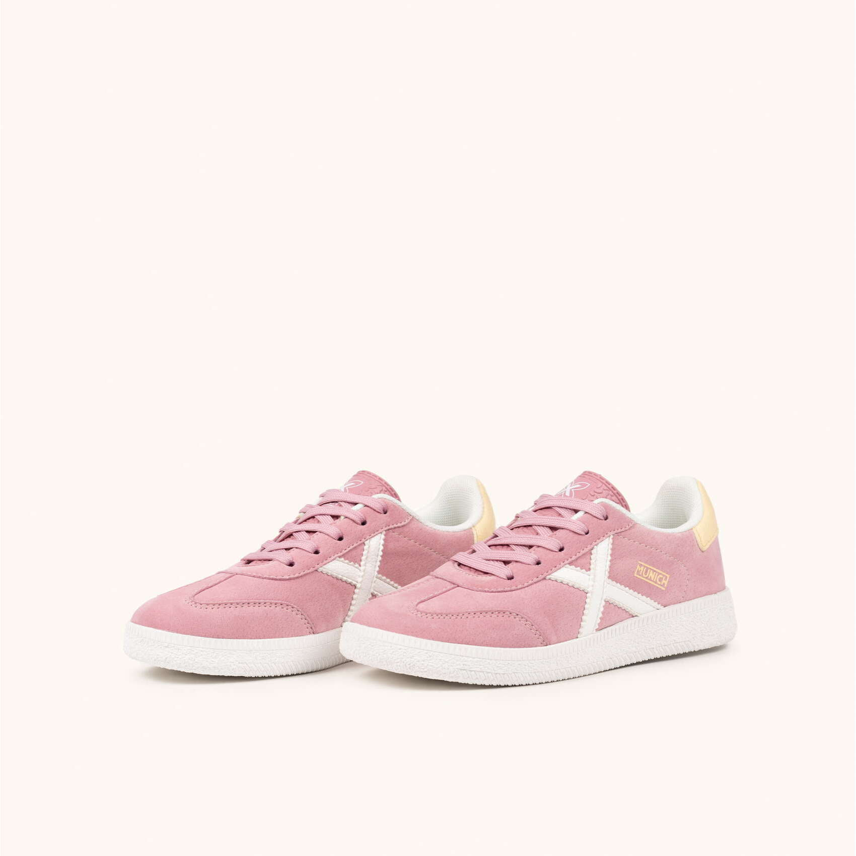 Zapatillas Infantiles Rosa Pastel con Cordones y Detalles en Crema MUNICH MINI BARRU 18