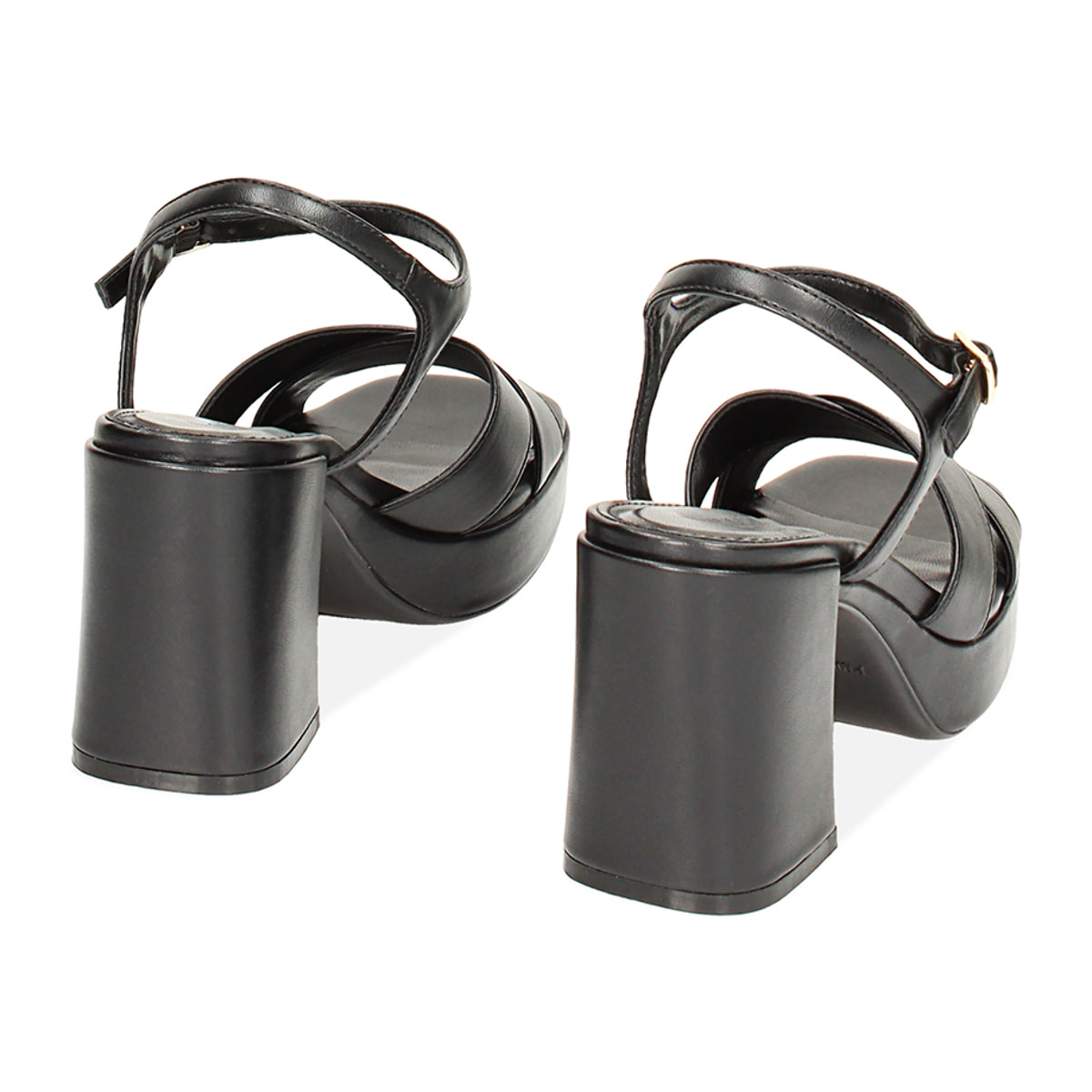 Sandalias con tacones negras