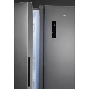 AEG Frigorífico americano de libre instalación Serie 9000 MultiChill de 177 cm RXB659E6NU