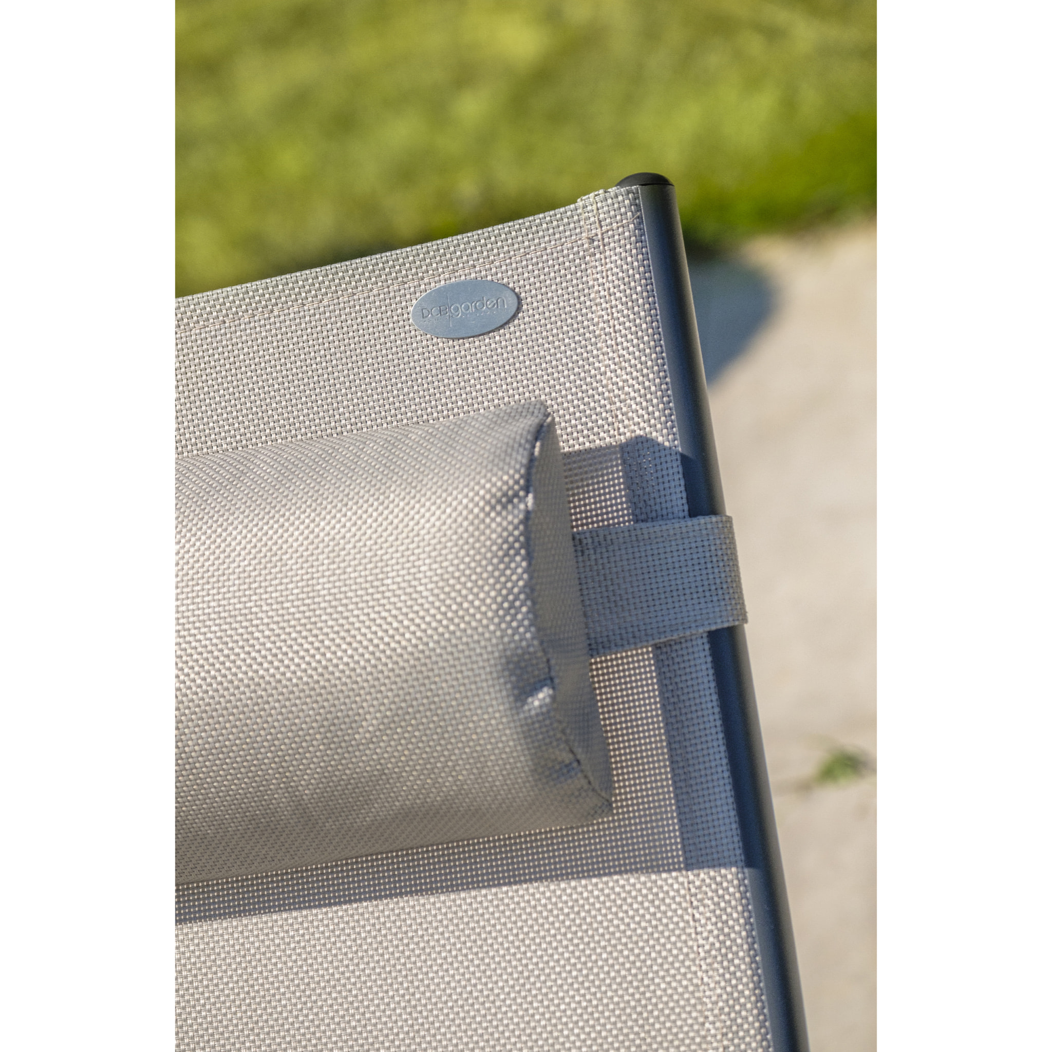 CL76 - Lot de 2 bains de soleil en aluminium et toile plastifiéee