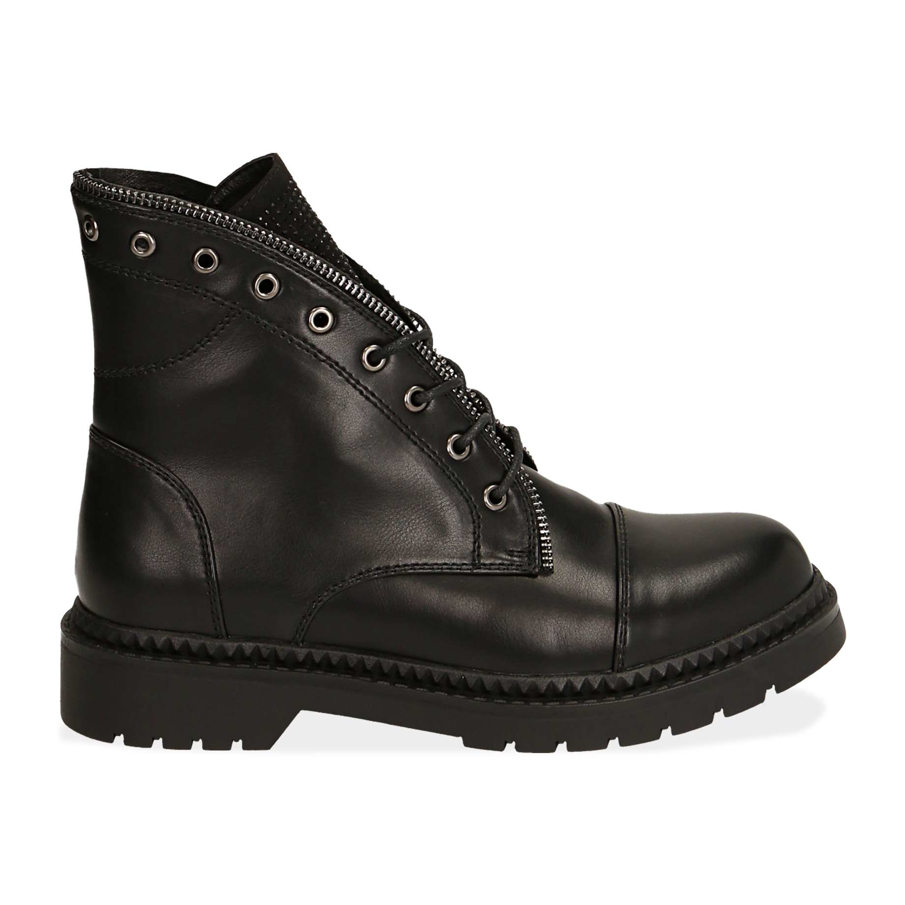 Botines con caña moldeada negros