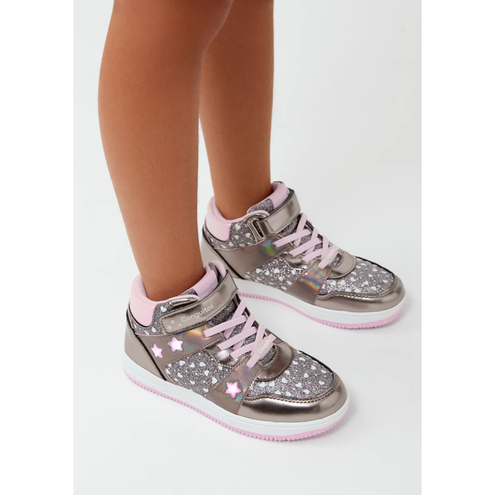 Zapatillas Altas De Luces De Niña Con Corazones