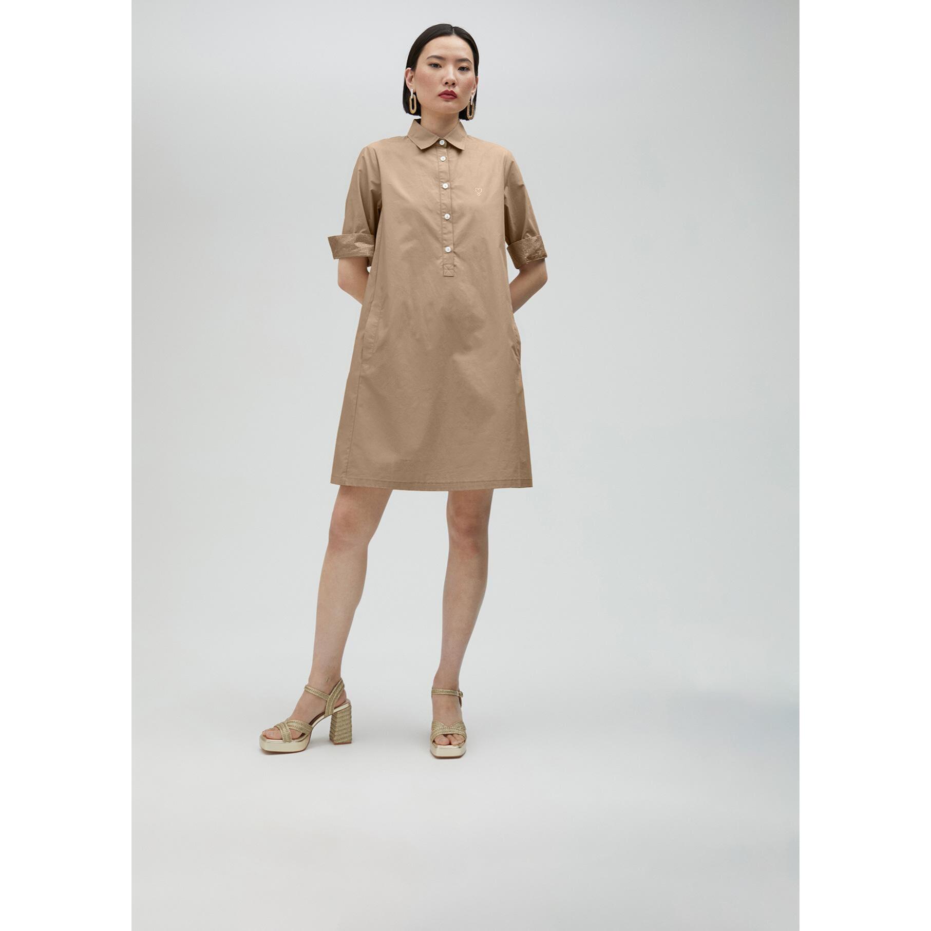 Vestito dettaglio strass sulle maniche