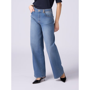 Oltre - Wide leg jeans with chain detail - Light - blue