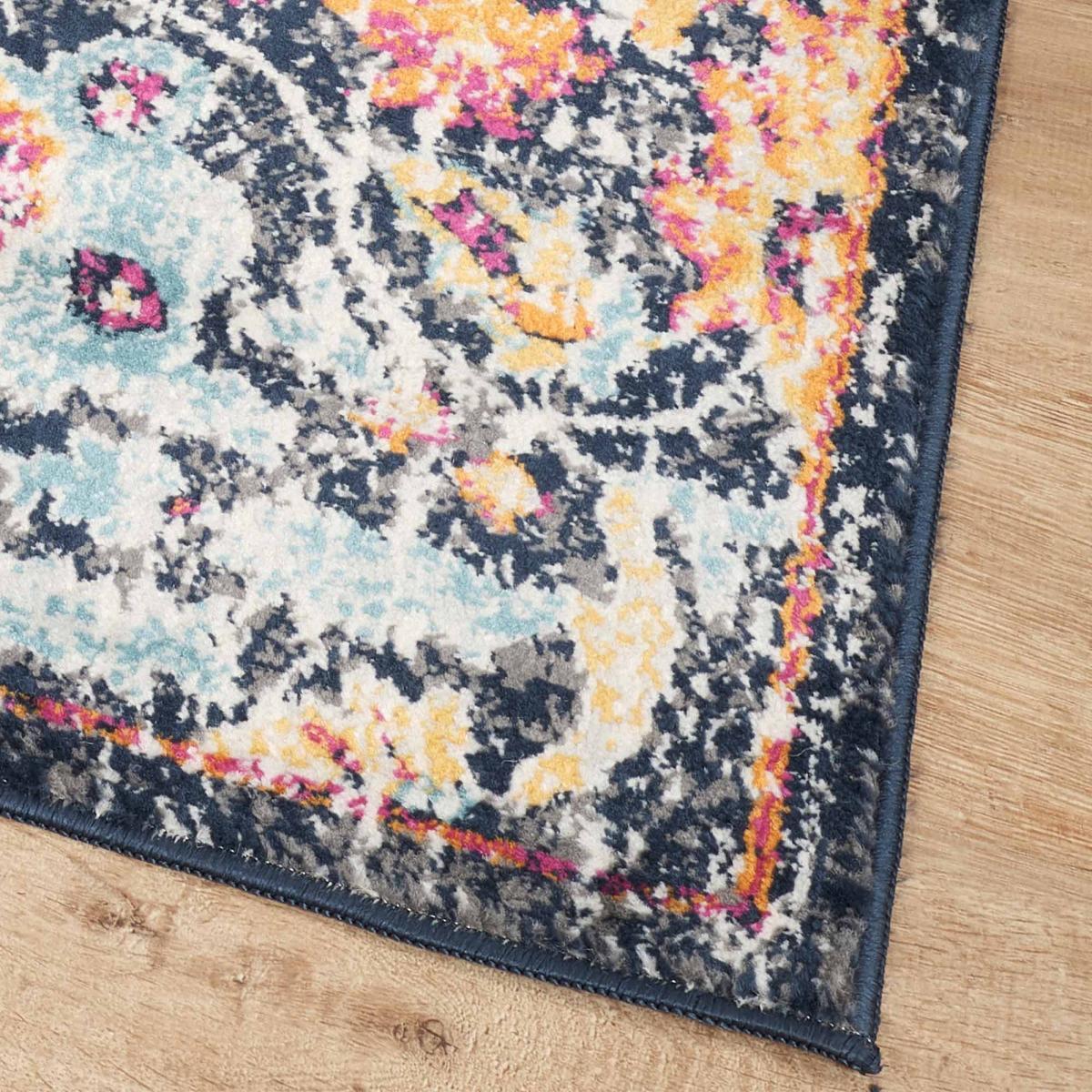 Tapis LAVU motif médaillon traditionnel oriental