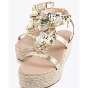 Zeppa con decorazioni floreali