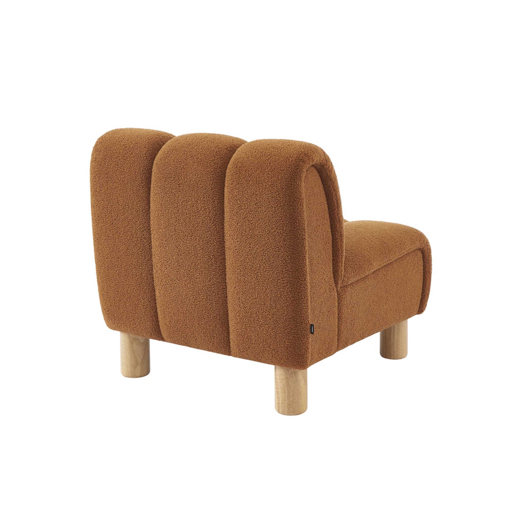 Fauteuil relax pieds arrondis en bois et tissu bouclette camel