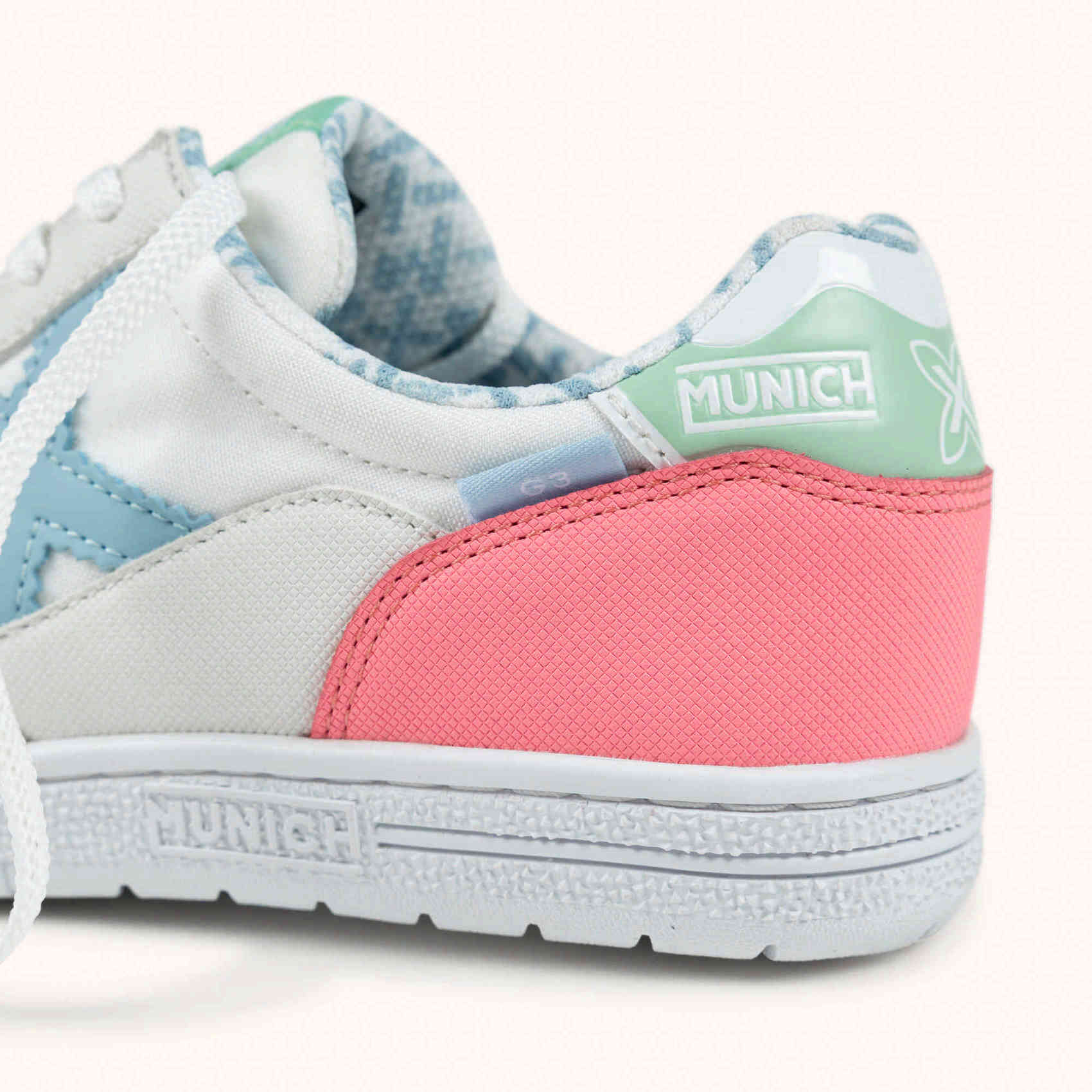 MUNICH G-3 KID 461 Zapatilla de Fútbol Sala Infantil Blanca con Detalles Pastel