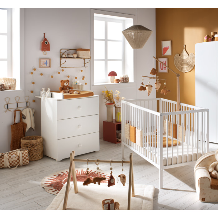 Chambre complète bébé avec lit 120x60cm à barreauxet commode à langer 3 tiroirs
