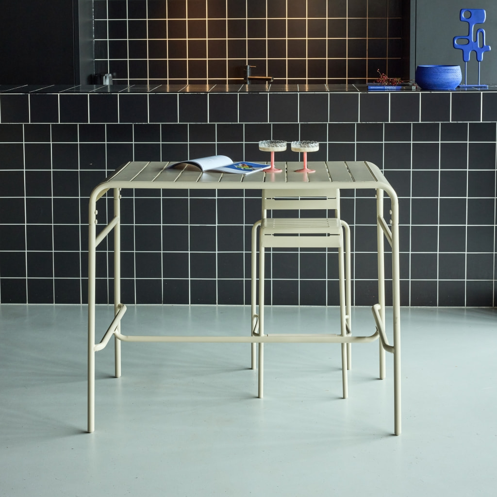 Table haute de jardin métal 4 places. beige. 120 x 70 x 95cm