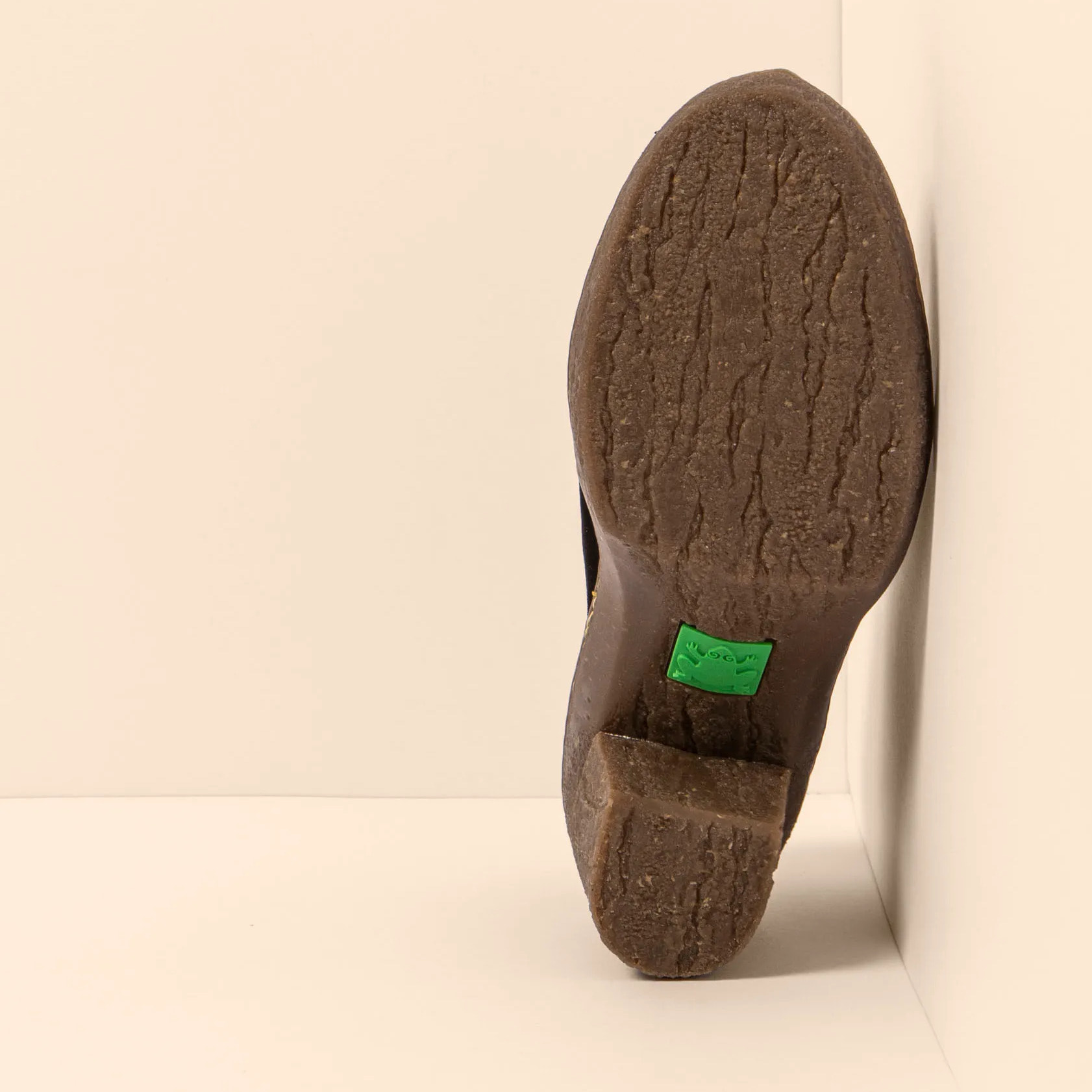 Botines con tacón N5432 SILK SUEDE BLACK / HAYA color Black