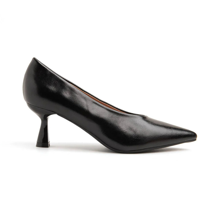 Decolleté con scollo a cuore e tacco 10 cm - NERO