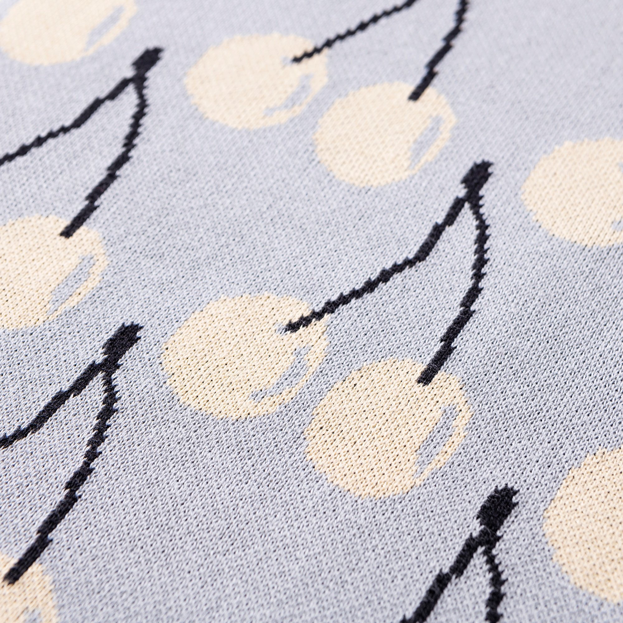 Manta 140x190cm 1000gr 100%acrilico azul con cerezas amarillas benetton fruits