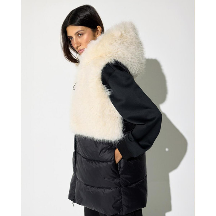 Gilet bicolore in nylon/pelliccia