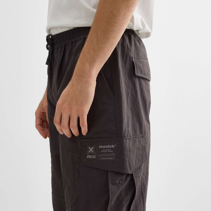 Pantalón MUNICH cargo gang streetwear de nylon antracita