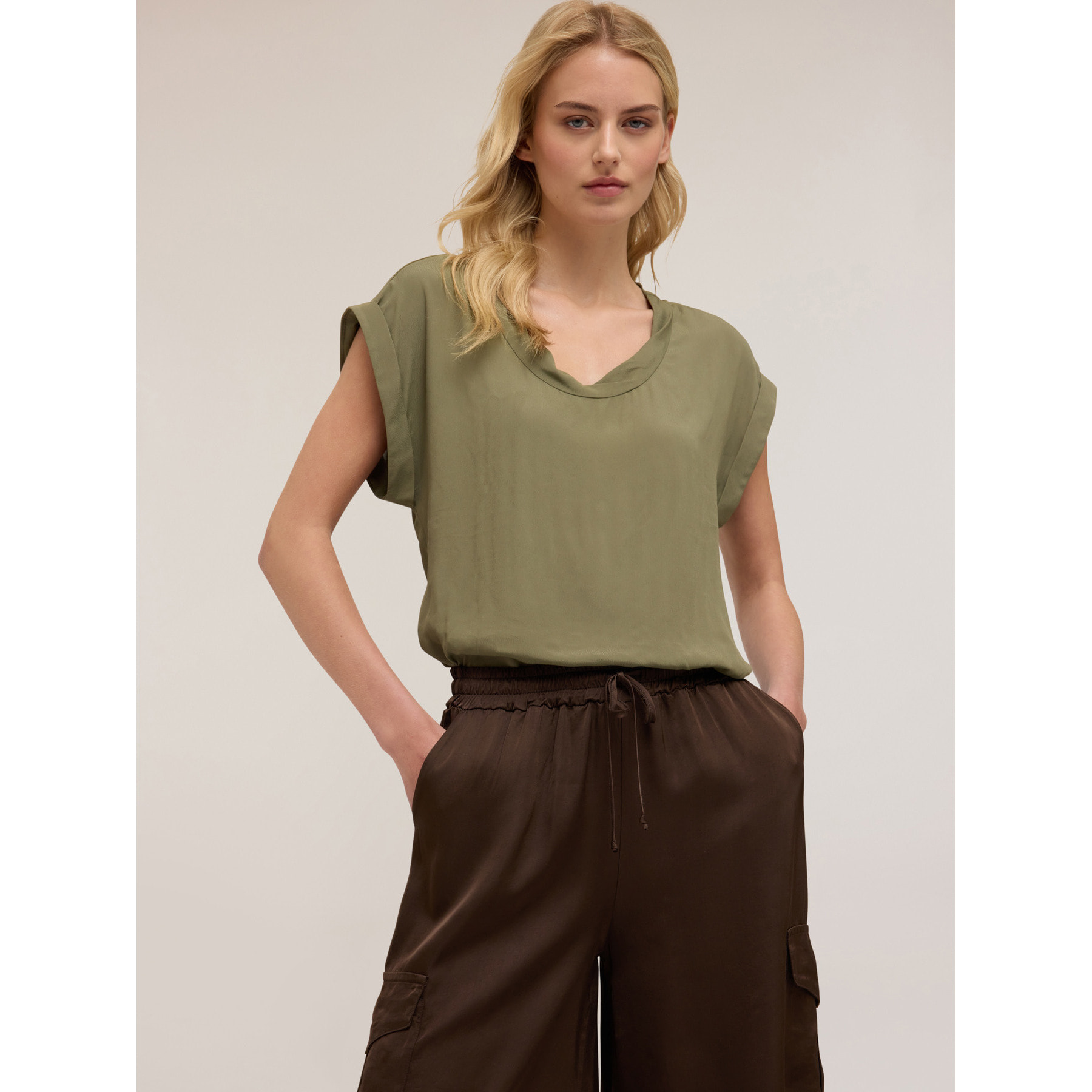 Motivi - Blusa con borde retorcido - Verde militare