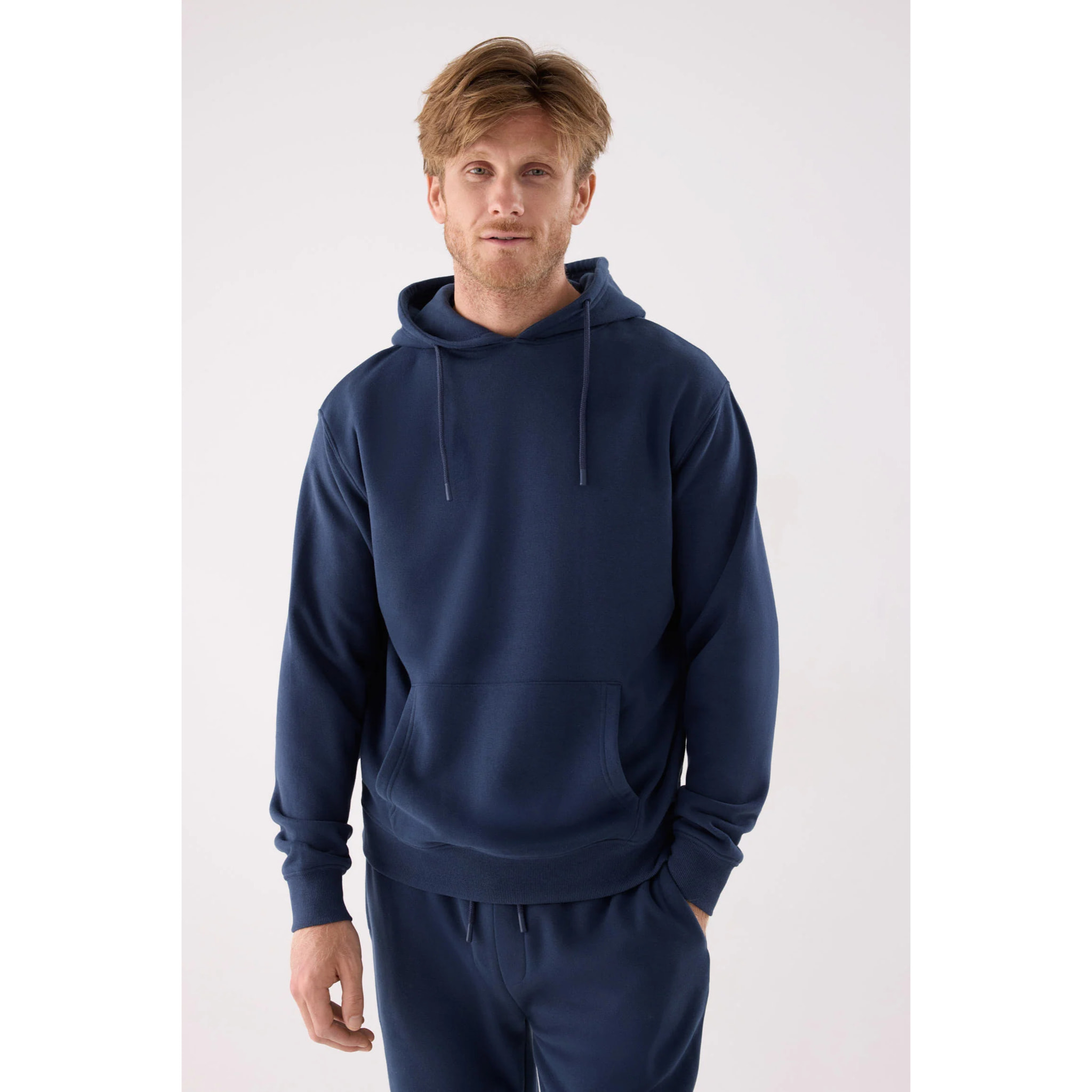 Sudadera deportiva hombre afelpada con capucha azul marino