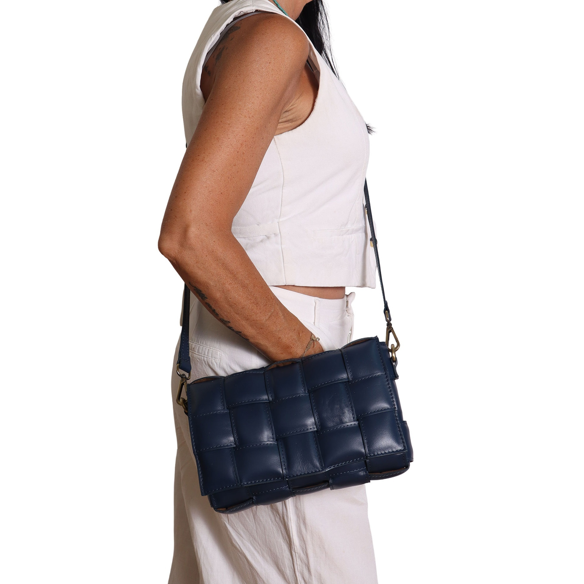 Borsa a tracolla da donna Made in Italy - Modello Artena - 100% pelle - 26.0 x 17.0 x 6.0 cm