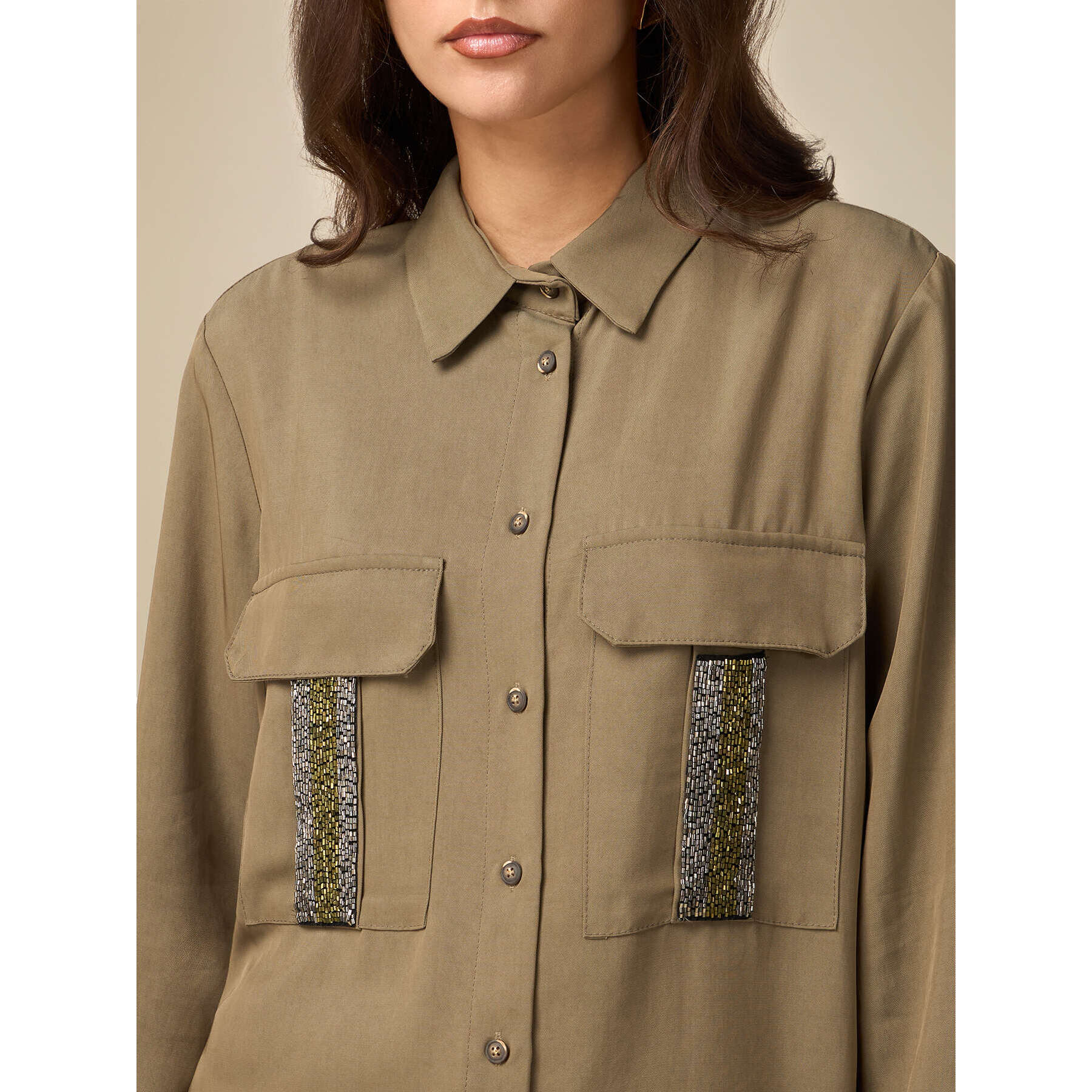 Oltre - Shirt with pockets and embroidery - Verde