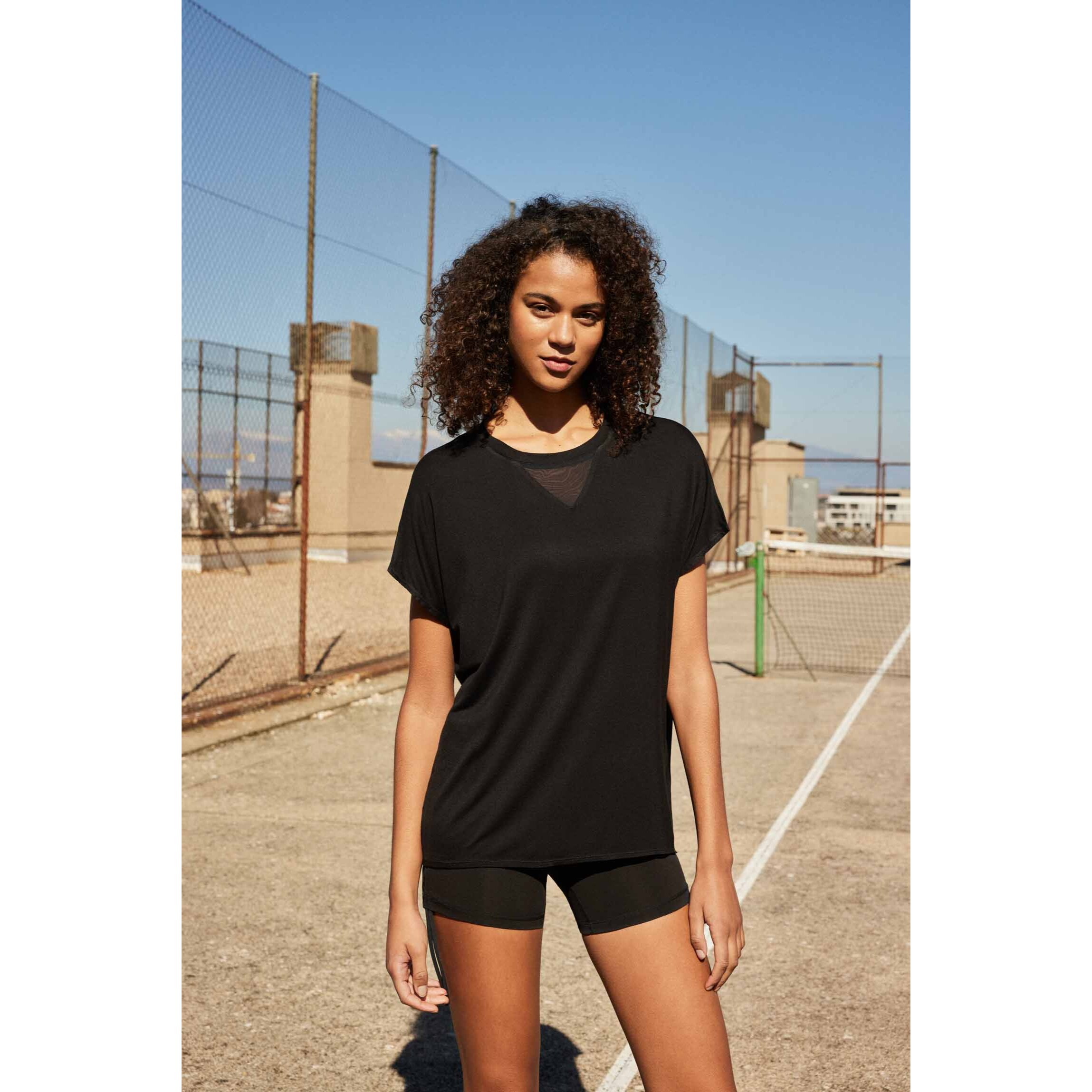 T-Shirt Sportiva A Maniche Corte