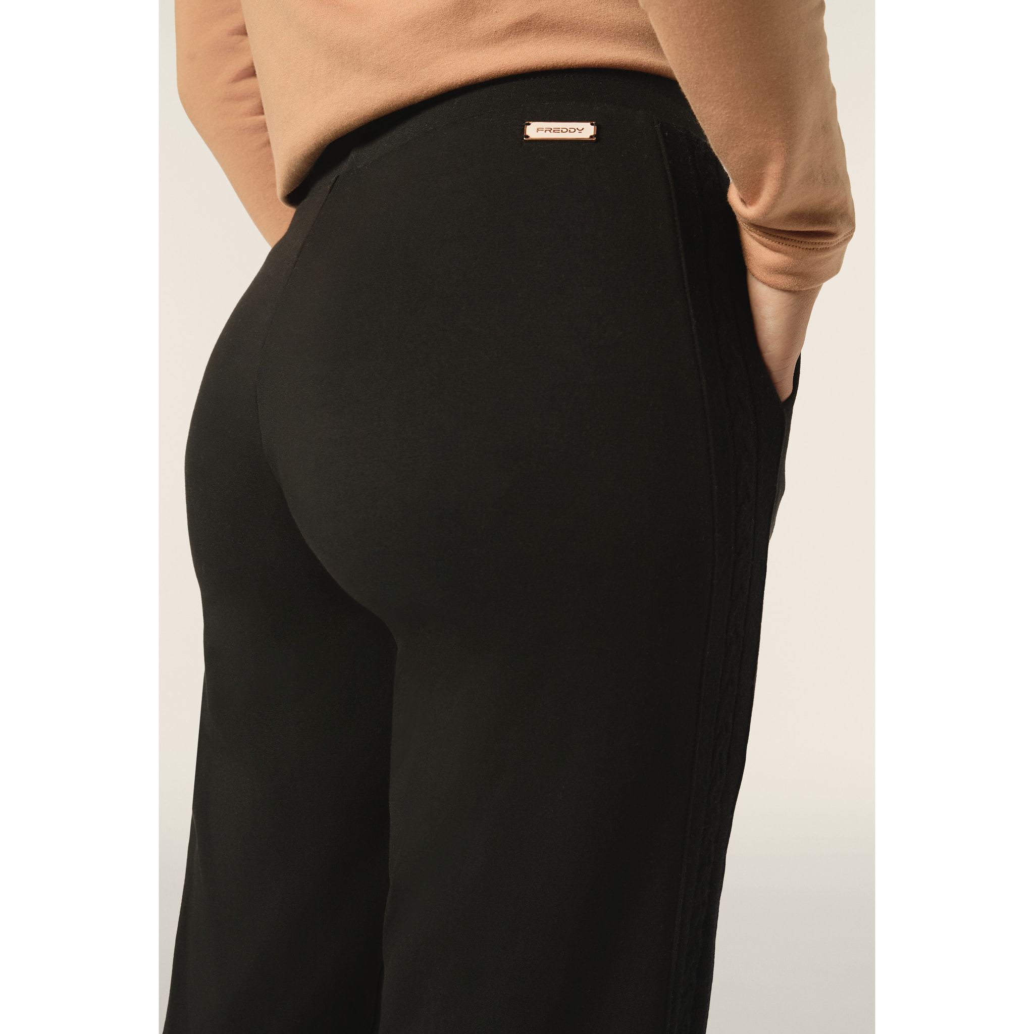 Pantalone lungo in felpa modal con bande a trecce