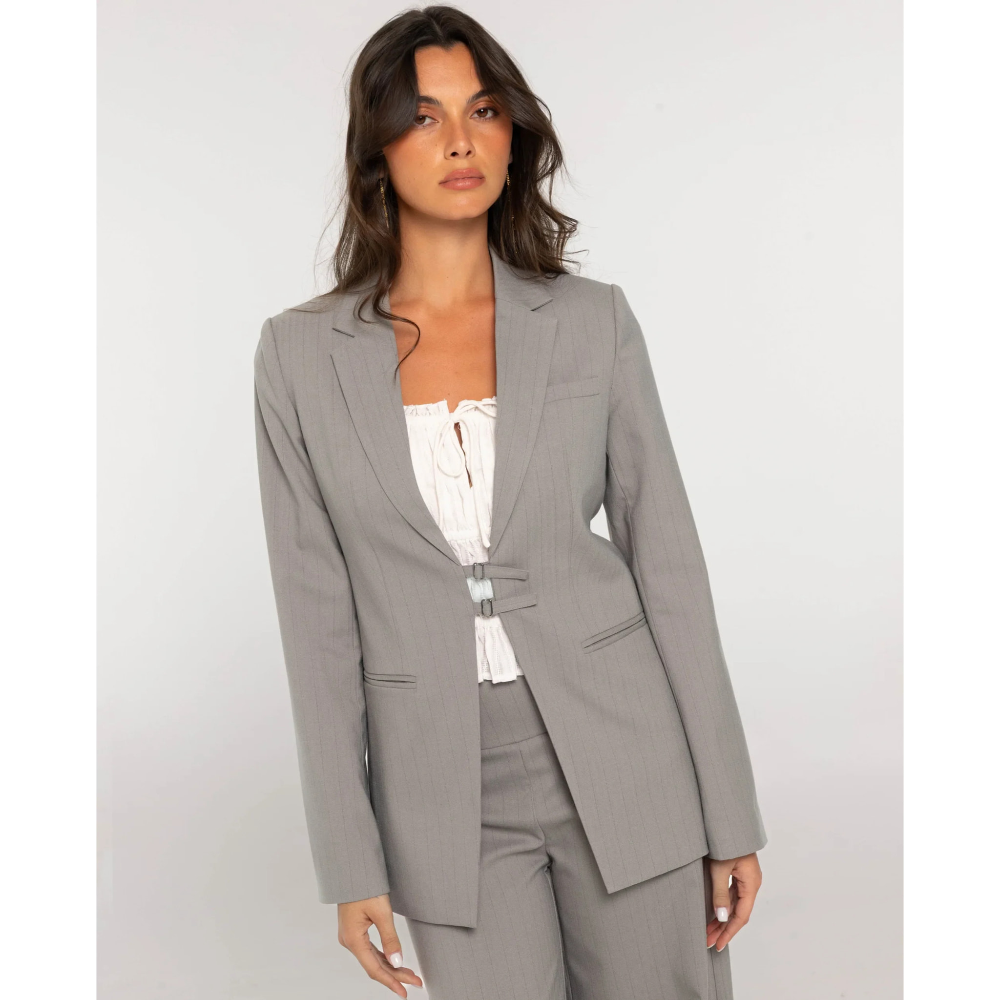 Blazer de traje con cierre de hebillas de mujer