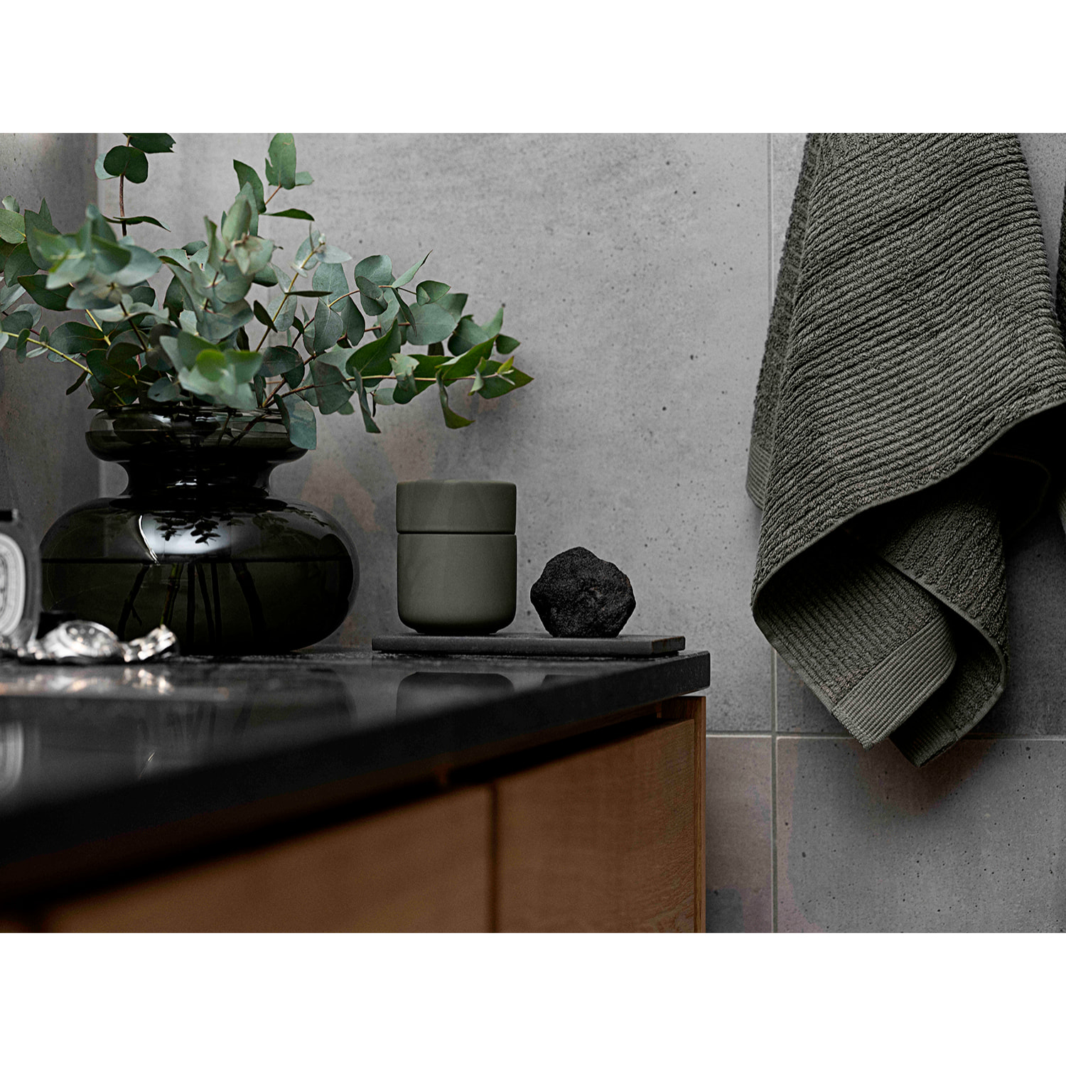 Pot avec couvercle Ume