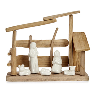 Nacimiento de madera con 5 figuritas y portal.