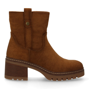 Botines de mujer con diseño moderno y elegante, perfectos para cualquier ocasión.