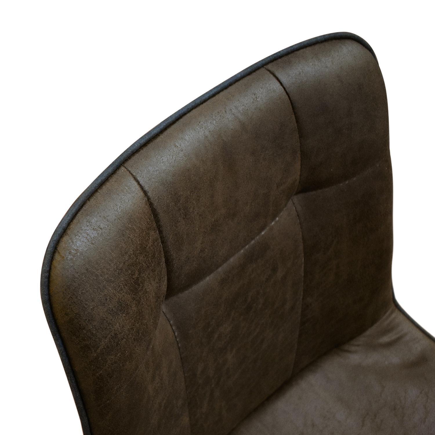 Set di 4 sedie BRUXELLES in ecopelle castagna e gambe in metallo nero