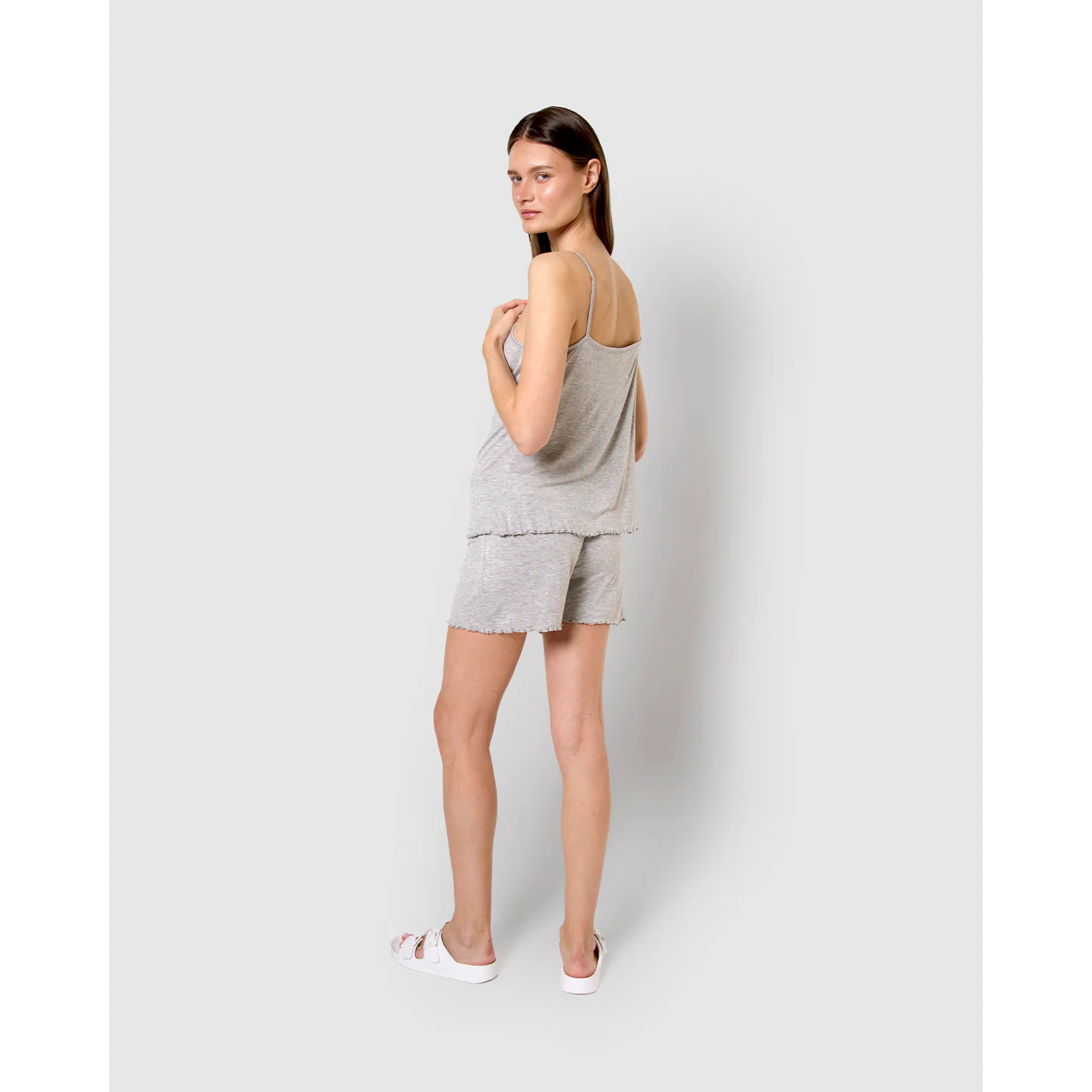 Pijama corto viscosa tirante fino gris