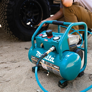 MAKITA XGT 40V Max Compresor sin cable - AC001GZ