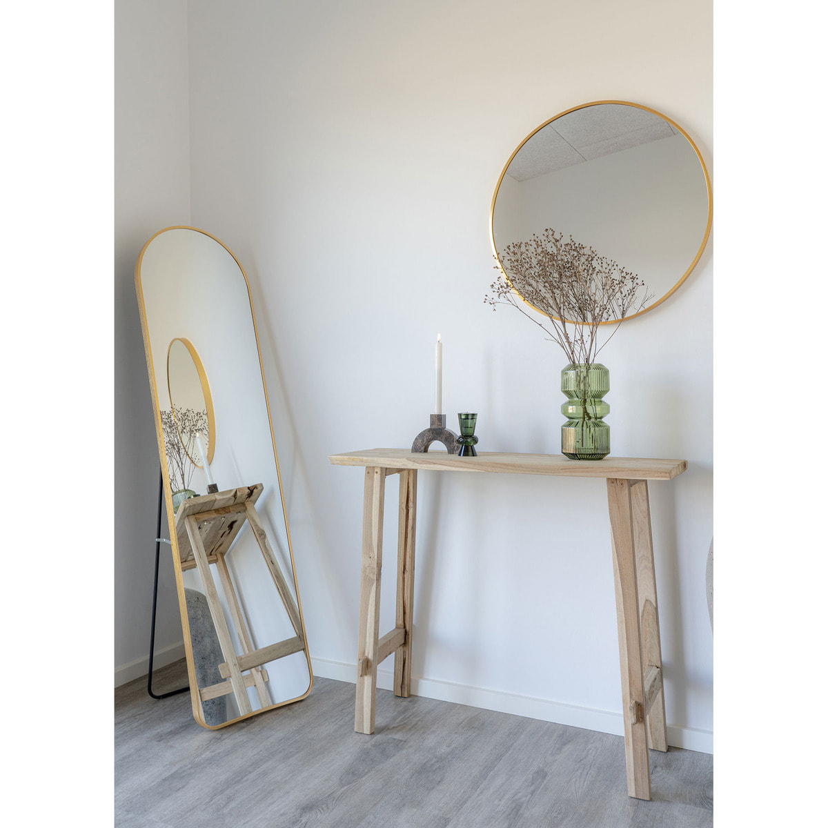 Consolle Girona in teak naturale con gambe a cavalletto, 90×30×80 cm