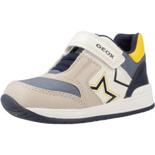 Zapatillas Niño de la marca GEOX  modelo B RISHON BOY Beige