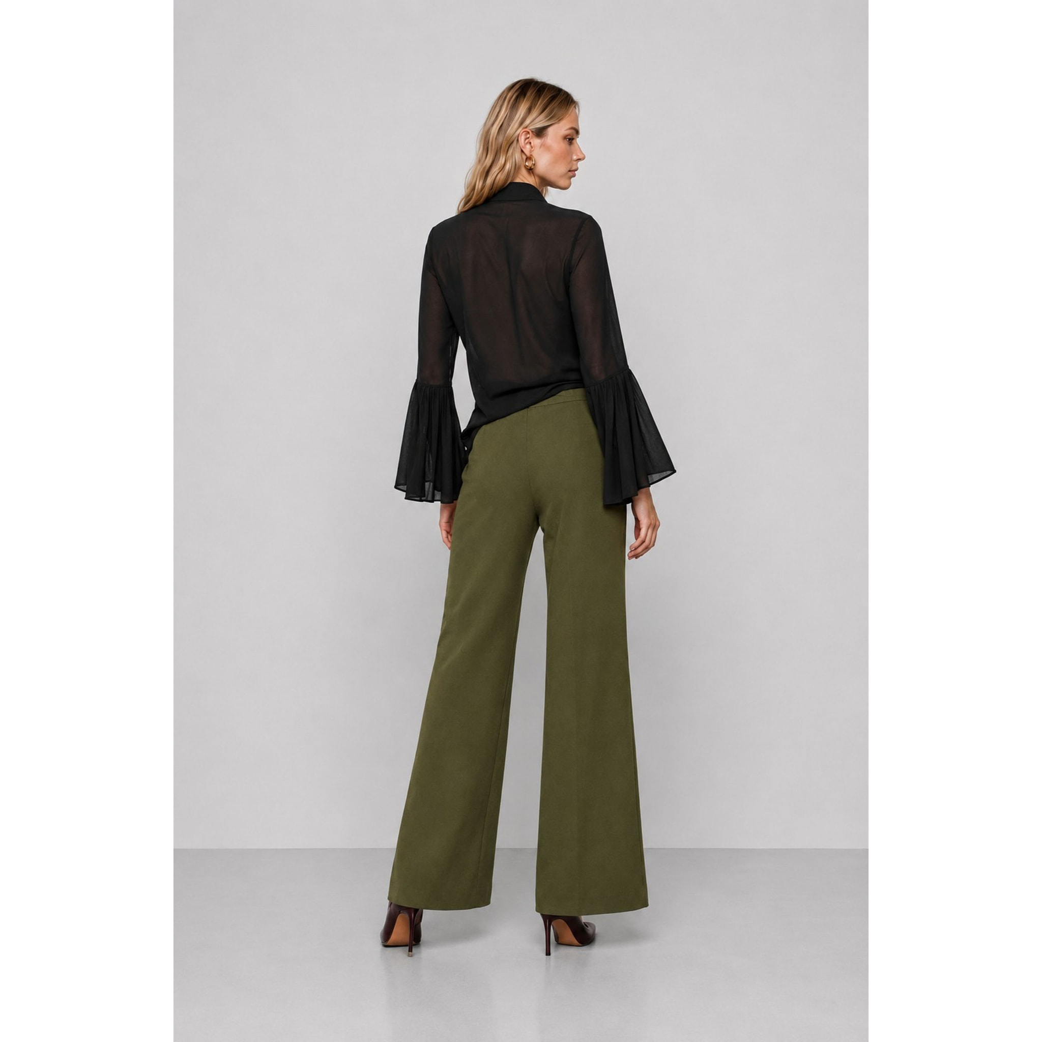 Kocca - Blusa semitrasparente in viscosa con maniche svasate Donna