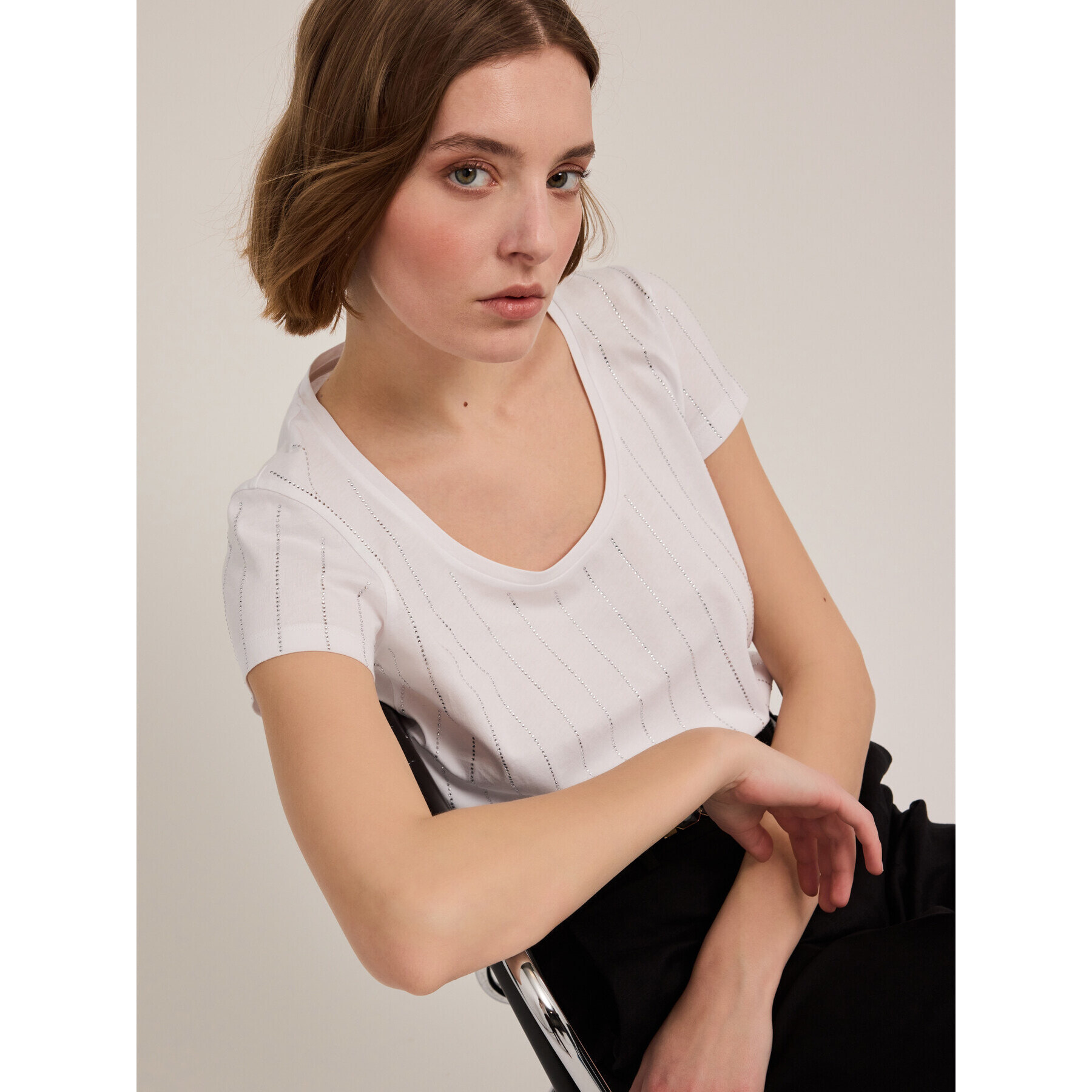 Motivi - Camiseta de algodón con rayas de pedrería - Blanco