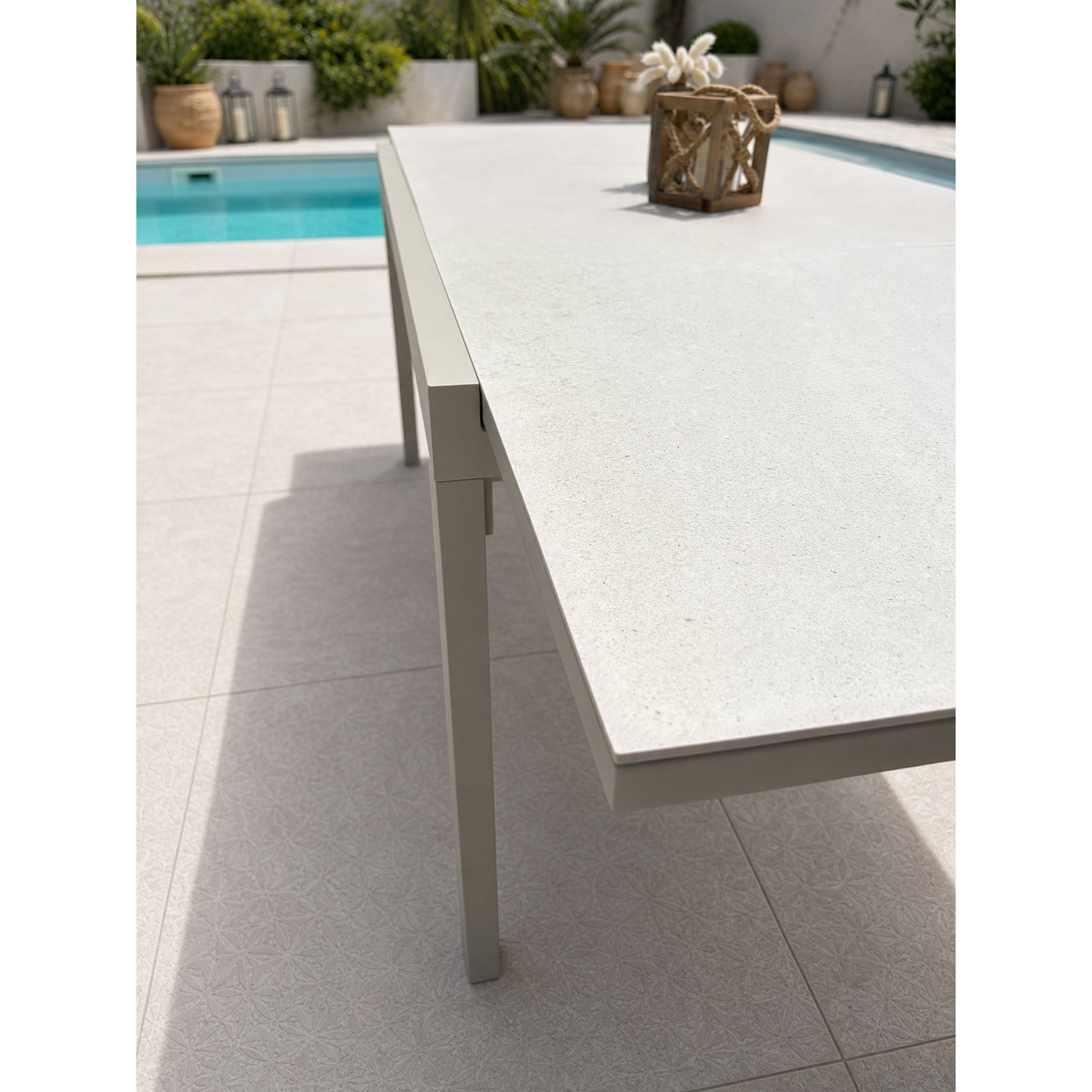 KALIBO - Table de jardin en aluminium et plateau sinterstone (10 places)